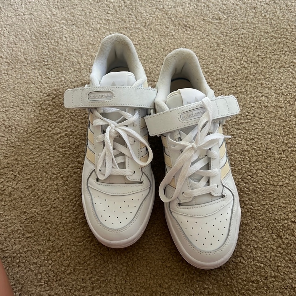 Adidas Forum low